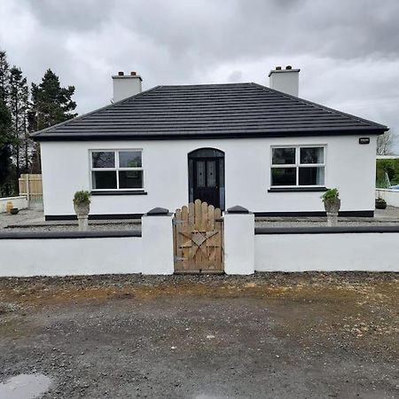 Cheerful Three Bedroom Country Cottage بالينا المظهر الخارجي الصورة